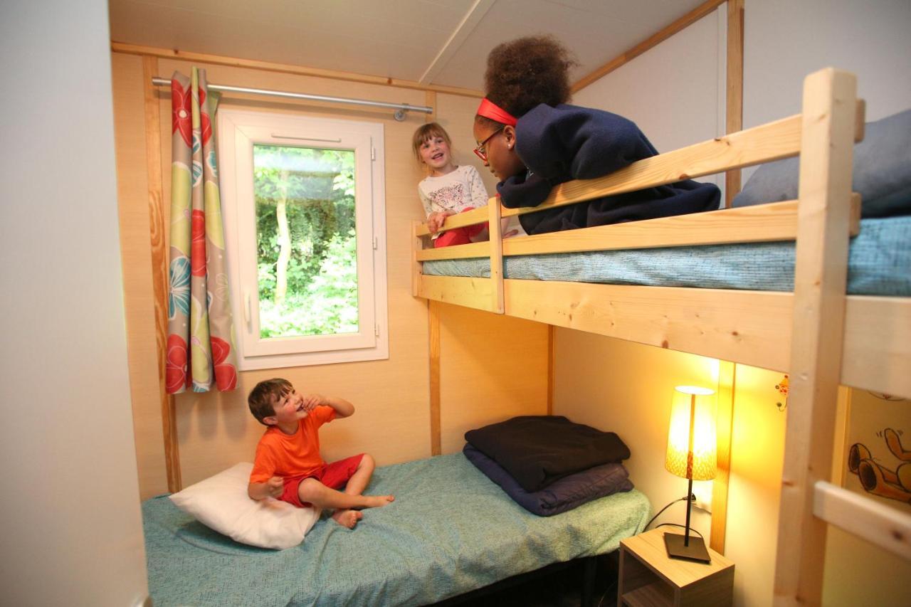 Camping Le Val De Trie Béhen Exteriér fotografie